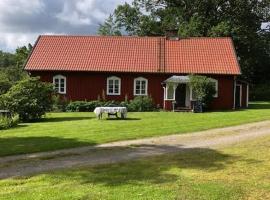 Charmig hallandslänga nära Ullared, cottage di Ullared