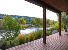 Cobblestone River Resort