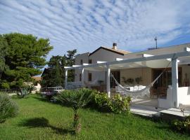Guesthouse Anchise 38, feriebolig i Pizzolungo