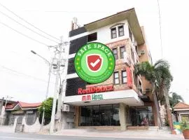 RedDoorz Plus at MM Hotel Las Pinas former RedDoorz Plus Near Bamboo Organ