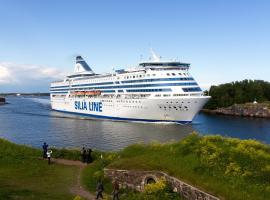 Silja Line ferry - Helsinki to Stockholm, hotelli Helsingissä lähellä maamerkkiä Kaivopuisto