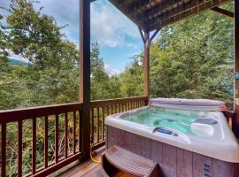 Red Roof Retreat, hotel cerca de Yonah Mountain Vineyards, Cleveland