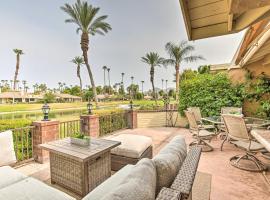 Upscale Palm Desert Escape with Patio and Shared Pool!, hotel i nærheden af College of the Desert, Palm Desert