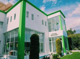 Hotel Maragreens, Hotel in Tetela del Volcán