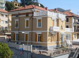 Hotel Ines, hotel v destinaci Varazze