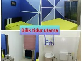 QHALIF GUEST HOUSE GAMBANG HOMESTAY