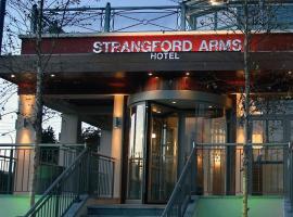Strangford Arms Hotel, hotel v destinaci Newtownards