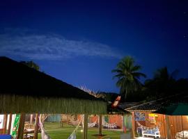 Bahia Surf Camp, hotel in Abrantes