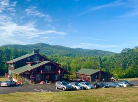 Swiss Chalets Village Inn, Cama e café (B&B) em North Conway