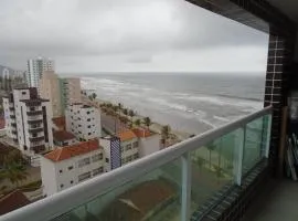 Apartamento em Mongaguá, Frente ao Mar