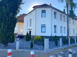 Pension Luna, hotel v destinaci Hildesheim
