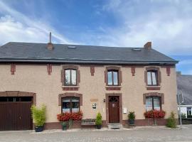 Au fil de l'eau, casa de hóspedes em Grupont