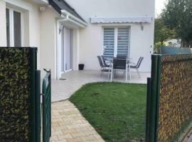 Gîte vickie, alojamento para férias em Livry