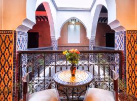 Hotel Azoul، فندق في ورززات