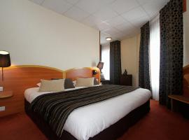 Kyriad Hotel Lamballe โรงแรมในล็องบาล