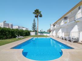 Villa Sunshine, hotel com piscina em Roja- Pé