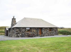 Crofters Cottage, hotel with parking in Struan