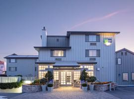 Holiday Inn Express Monterey - Cannery Row by IHG, Resort in Monterey