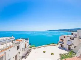 Romantic Apartment in Vieste - 40 m² with Sea View