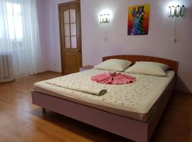 Апартаменты Нежная орхидея возле реки, hotel en Mykolaiv