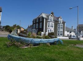 Craig-y-Mor, beach hotel in Criccieth