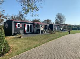 Luxe Chalet dichtbij Zoutelande, campingplads i Biggekerke