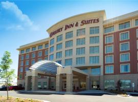 Drury Inn & Suites Burlington, hotell i Burlington