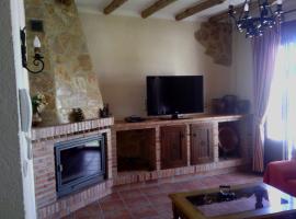 Casa Rural-Apartamento El Lebrillero, landhuis in Zahara de la Sierra