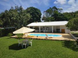 Casa em Guarajuba, vacation rental in Monte Gordo
