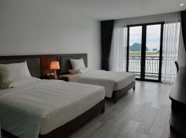 Ha Long Bay TC Hotel