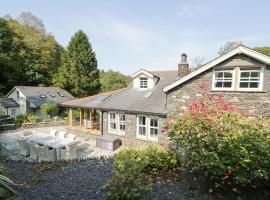 Bobbin Mill Cottage, holiday home in Lake Side