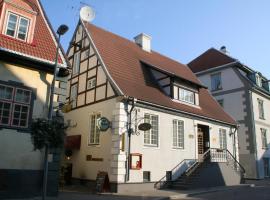Alex Maja, hotel with hot tubs in Pärnu