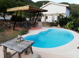 Alojamiento Rural Alfaguara, hotel with pools in Tolox