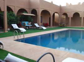 Gite FEZNA, отель типа «постель и завтрак» в городе Эрфуд