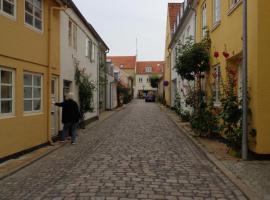 Dejligt lille byhus, casa en Faaborg