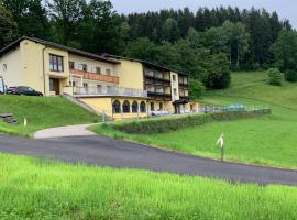 Haus Gruber, hotel v destinaci Feldkirchen in Kärnten
