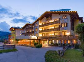 Hotel Sonnschein, hotel v destinaci Niederau