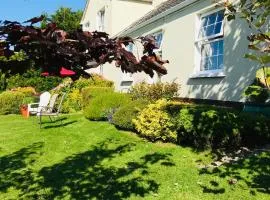 Hillcrest farmhouse Bed & Breakfast