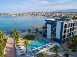 LIBERTY PLAZA – hotel w Novalji