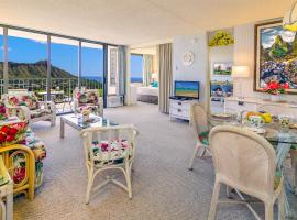 Fabulous Diamond Head & Ocean View Condo with Free Parking
