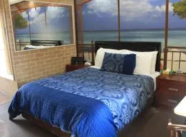 Grand Manor Motor Inn