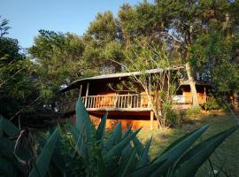 Highcroft Retreat & Lodge, chalé em Umzumbe
