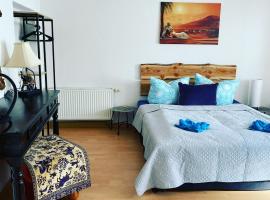 Ferienhaus-Aladdin โรงแรมในการ์มิช-พาร์เทนเคียร์เชน