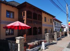 Pensiunea Casa Morosan - Ciocanesti - Bucovina - langa Vatra Dornei, hotel a Ciocăneşti