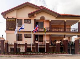 SWEET PEE EXECUTIVE HOTEL, hotell sihtkohas Ayeduasi lennujaama Kumasi - KMS lähedal