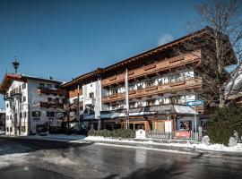 Hotel Hochfilzer, hotel with hot tubs in Ellmau