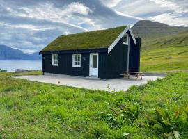 Three bedroom vacation home, hotel i Gjógv