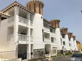 Hillasol vakantiewoning El Pinet Beach, готель у місті Ла-Марина