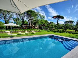 Rigutino Villa Sleeps 14 Pool Air Con WiFi, hotel a Rigutino