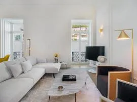 WHome | Av. da Liberdade Deluxe Apartment w/ S-Pool, Gym & Parking